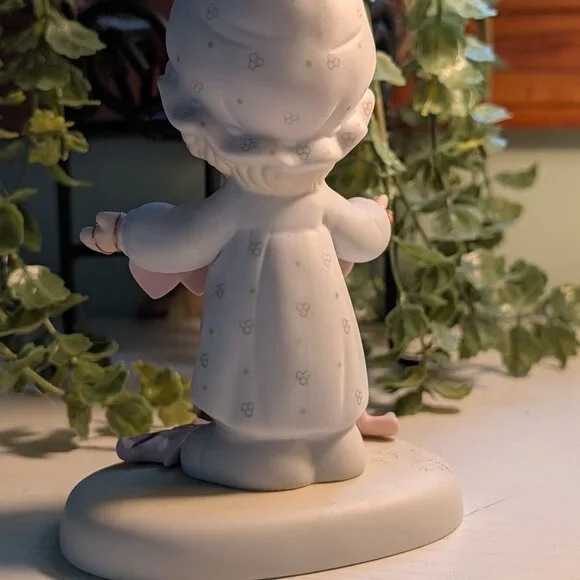 Precious Moments "You have touched so many hearts".  5 1/2 inches - Excellent - Picture 3 of 3